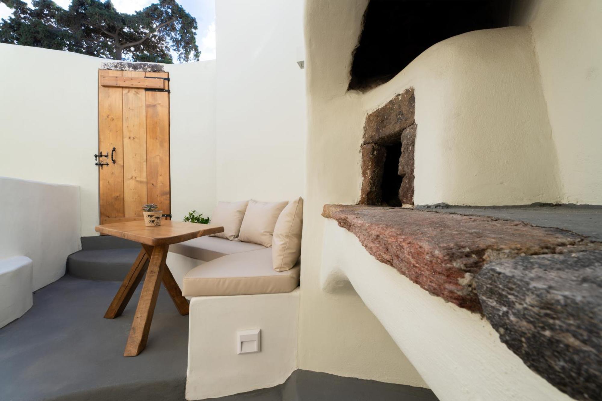 Approxi Cave: 2-Bedroom Retreat Exo Gonia Exterior photo